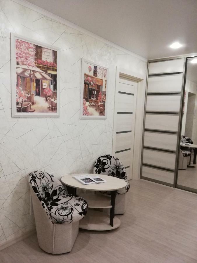 Helena Apartments On Mira 61 Могильов Екстериор снимка